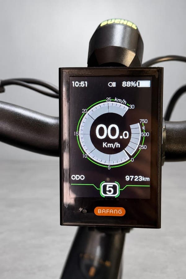 Display met kilometerstand 9723 km